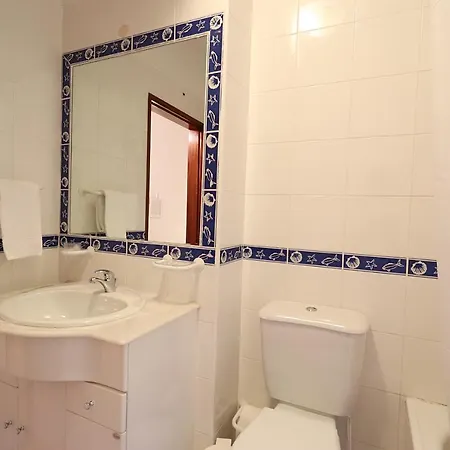 Fiph Castelos Da Rocha Grey Apartment *